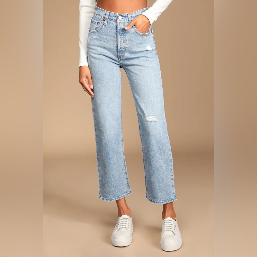 Levis Light Blue Ribcage Straight Leg High Rise Ankle Jeans size 30